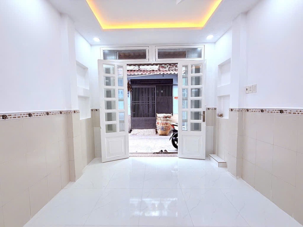 Giảm 300tr! Nhà Vuông 2 tầng 27m2 – Nguyễn Văn Khối QV - Ảnh 1